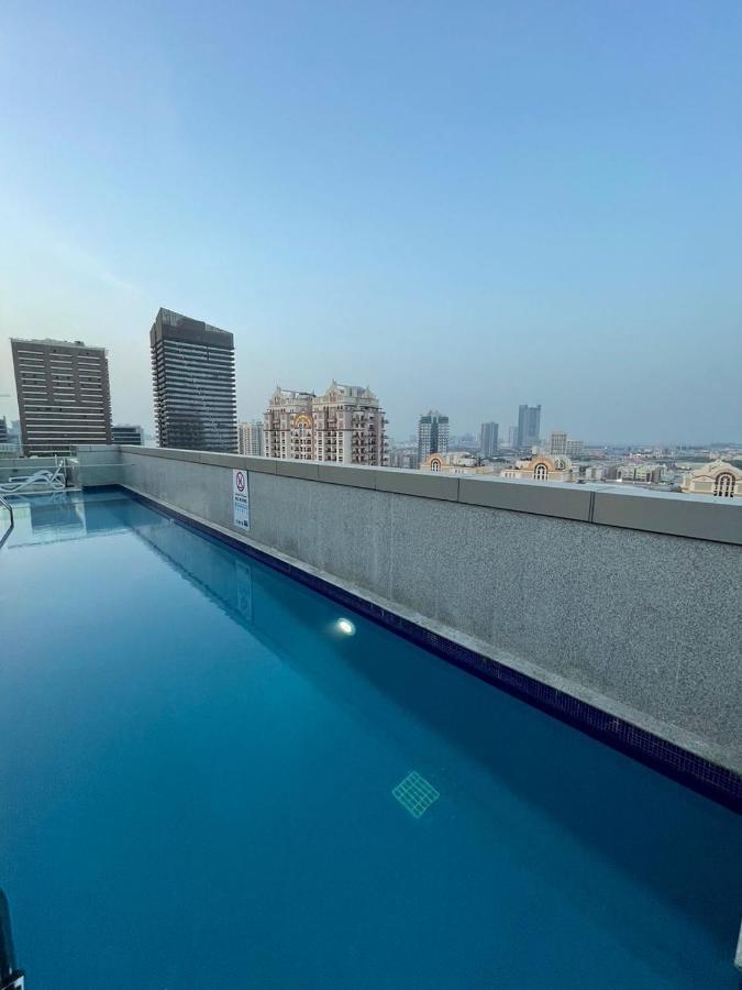 Great View, Dubai Sportcity, Parking Included, Nice Apartments Bagian luar foto
