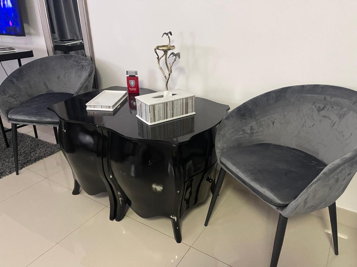 Great View, Dubai Sportcity, Parking Included, Nice Apartments Bagian luar foto