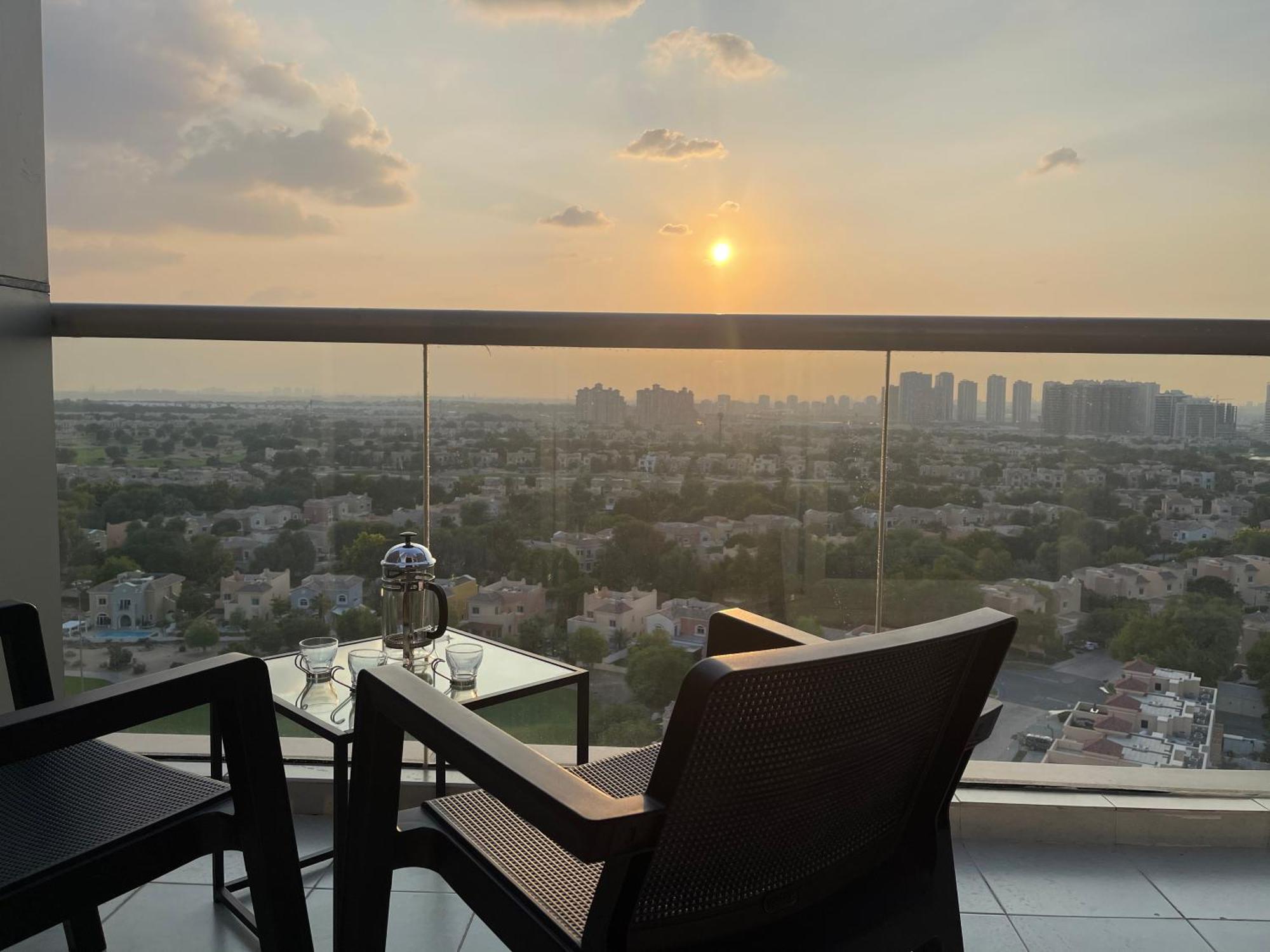 Great View, Dubai Sportcity, Parking Included, Nice Apartments Bagian luar foto