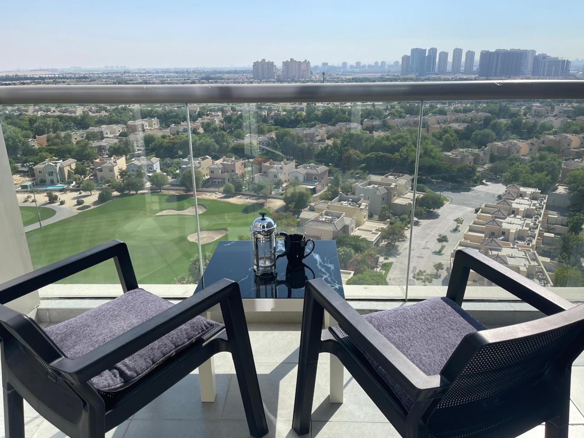 Great View, Dubai Sportcity, Parking Included, Nice Apartments Bagian luar foto