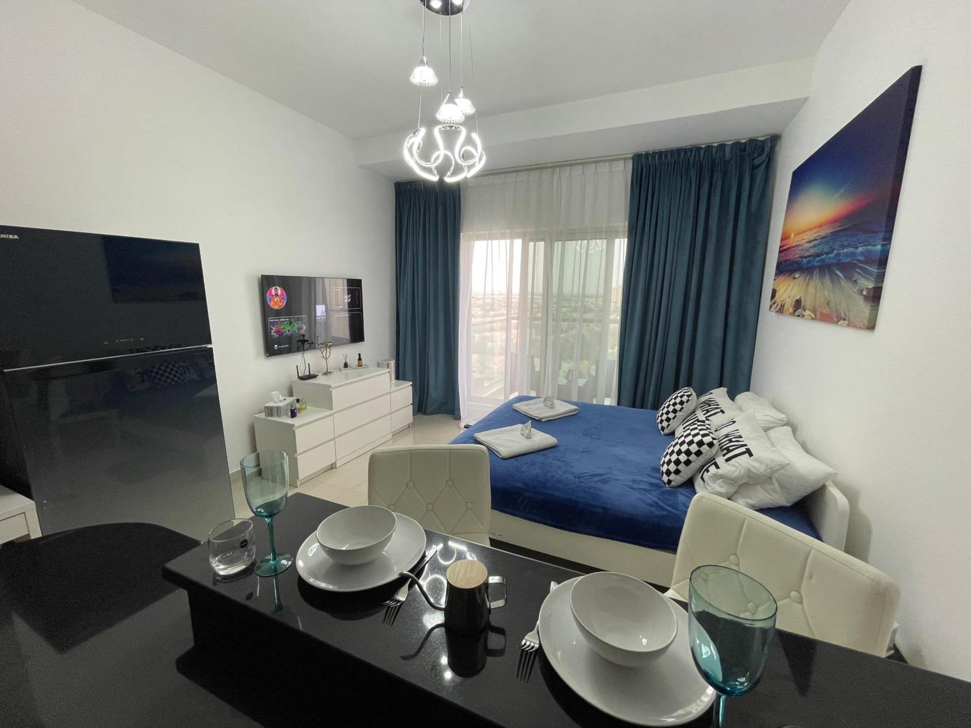 Great View, Dubai Sportcity, Parking Included, Nice Apartments Ruang foto