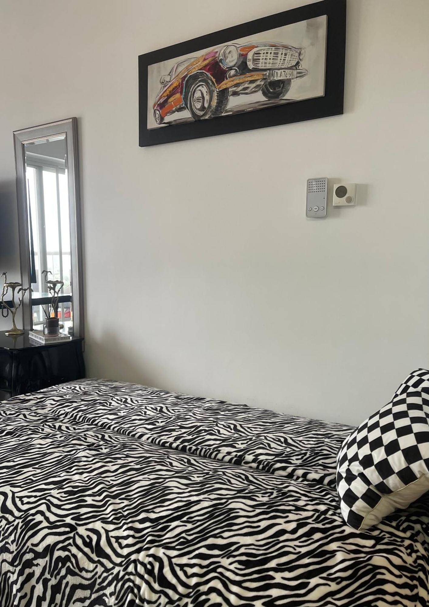 Great View, Dubai Sportcity, Parking Included, Nice Apartments Ruang foto