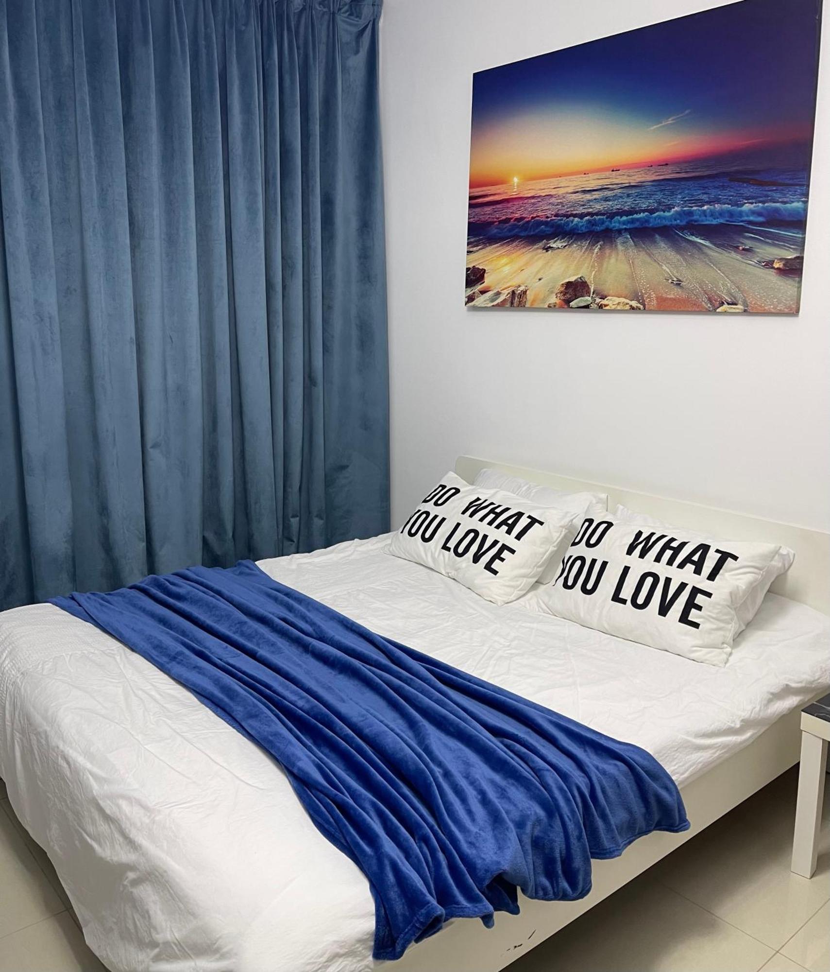Great View, Dubai Sportcity, Parking Included, Nice Apartments Ruang foto